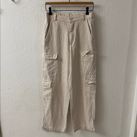 Young Fabulous & Broke Cream Tan Cargo Straight Leg Pants Medium - Picture 2 of 6